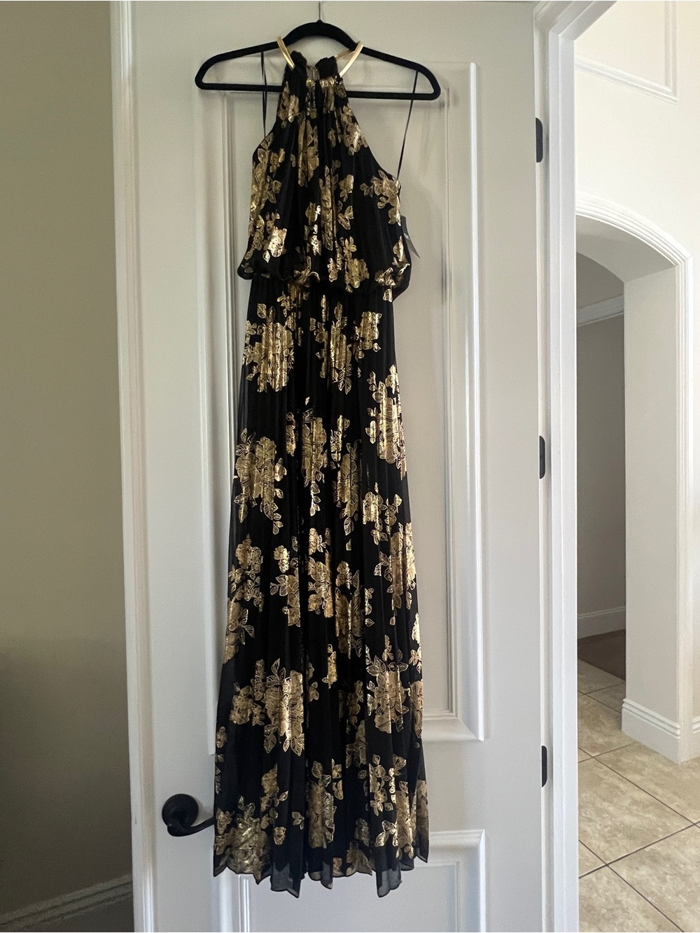 MSK Black & Gold Pleated Gown – Studio 54 Glam Meets Greek Goddess | Size 12